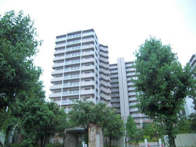 Local appearance photo. Bee Place Building D