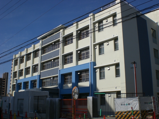 Primary school. 689m to Osaka Municipal Yakeno elementary school (elementary school)