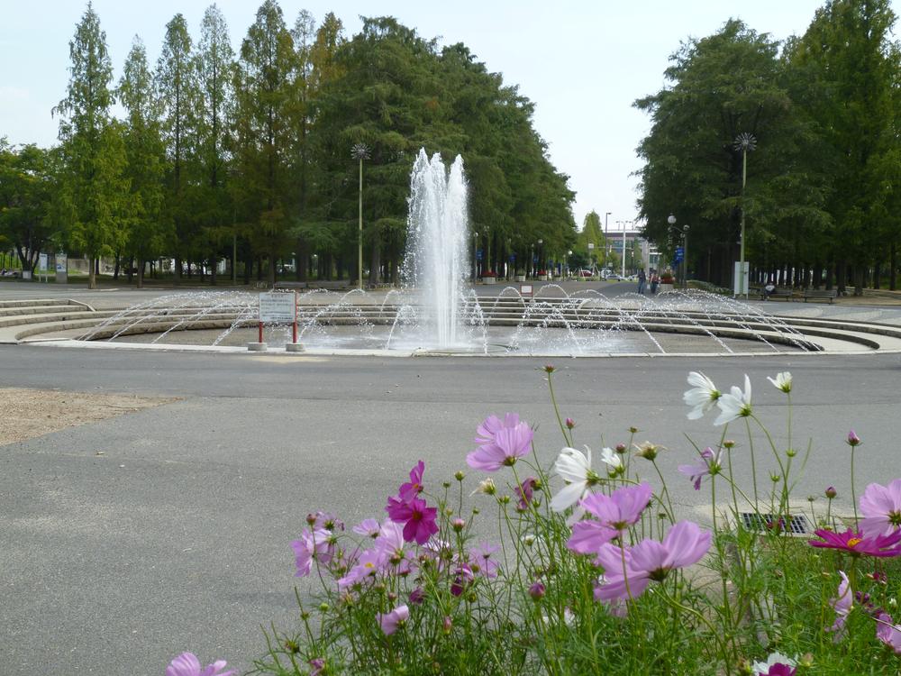 Tsurumi Ryokuchi park (500m) Green Road, which is being felt the transitory of the four seasons is home main street