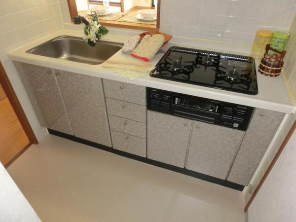 Kitchen. System kitchen