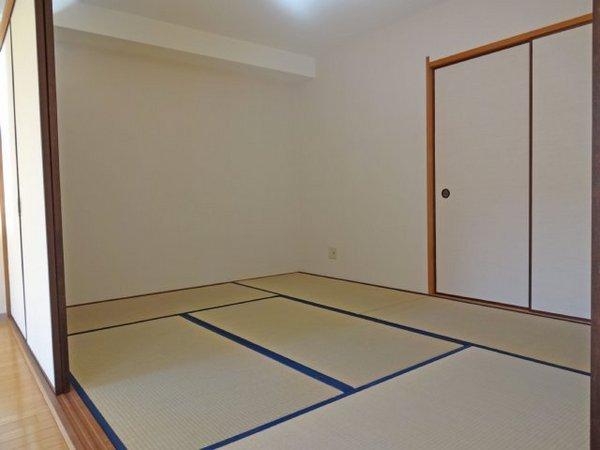 Other room space. Japanese-style room that can be open