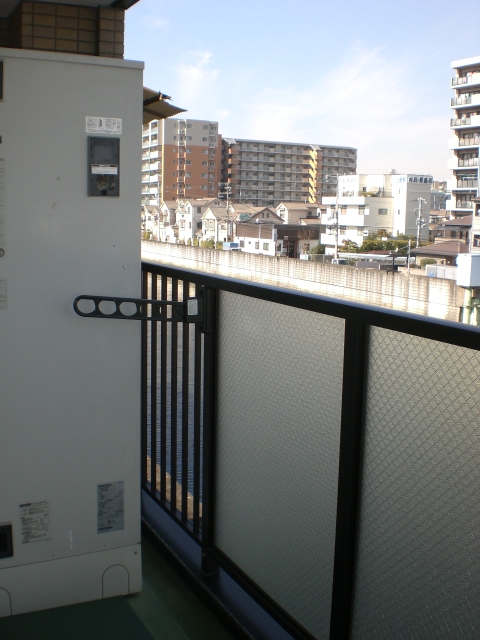 Balcony. Spacious balcony