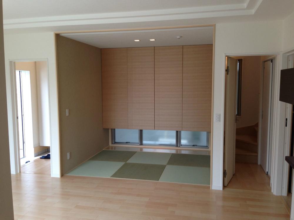 Model house photo. Japanese-style space of relaxation