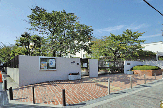 Primary school. 761m to Osaka Municipal Yokozutsumi elementary school (elementary school)