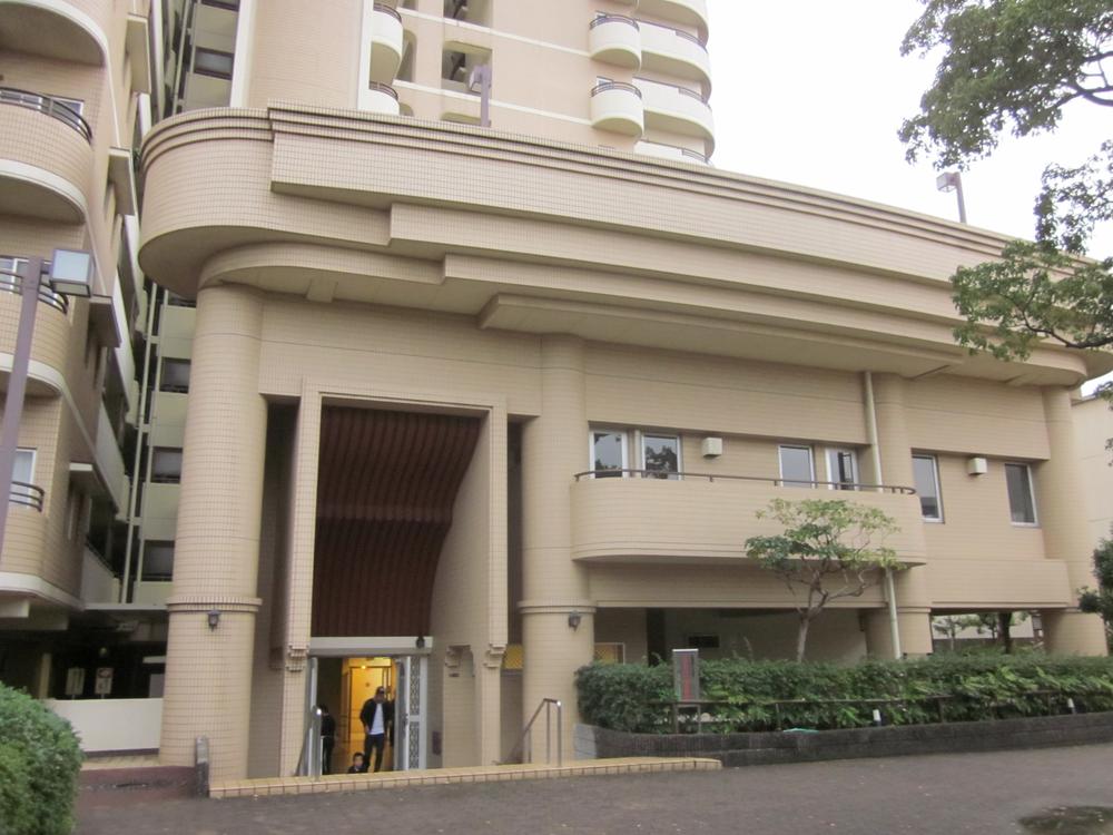 Entrance. Entrance part