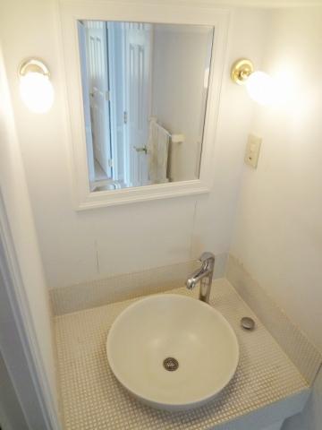 Wash basin, toilet