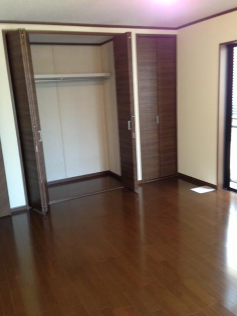 Same specifications photos (Other introspection). All room with storage!  It is also safe one with a lot of luggage!