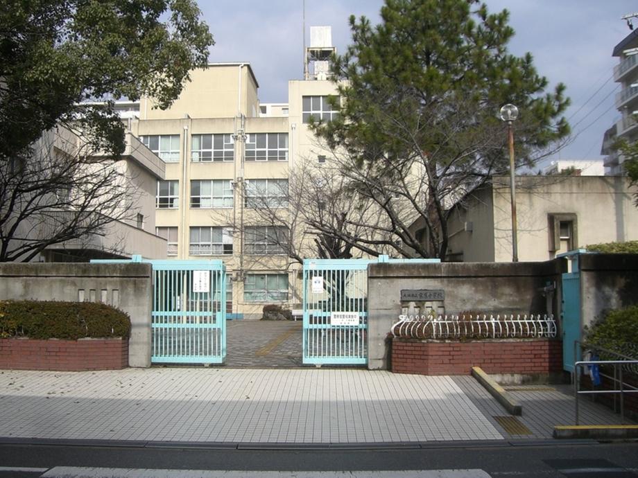 Junior high school. 364m to Miyahara Junior High School