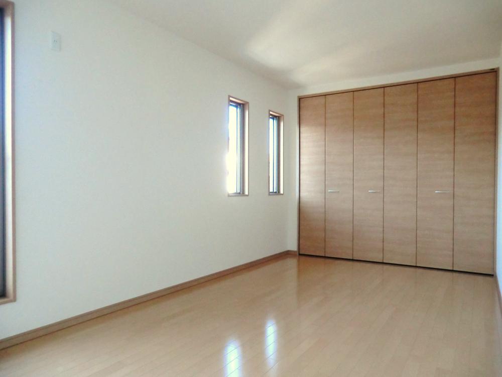 Same specifications photos (Other introspection). Same specifications photos (Western-style)