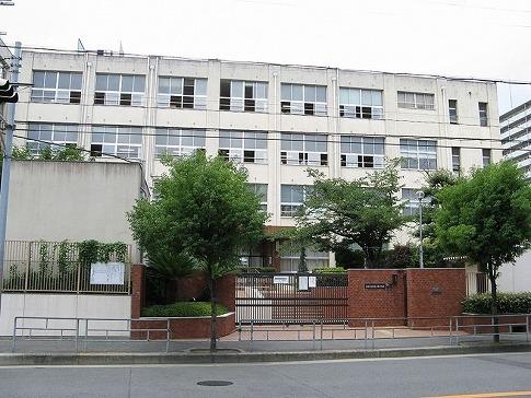 Other. 3-minute walk from the new Higashimikuni elementary school