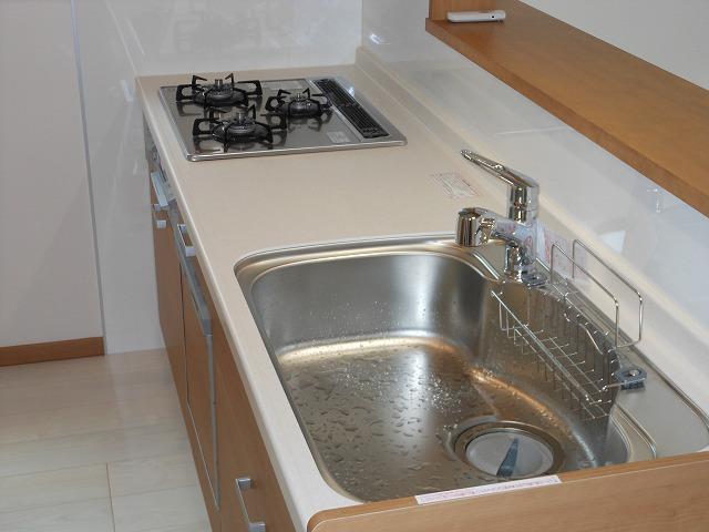 Same specifications photo (kitchen)