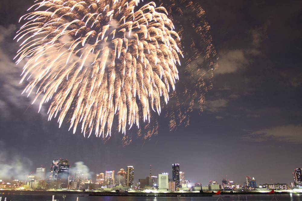 Other. Yodogawa fireworks Fireworks views from the roof balcony!