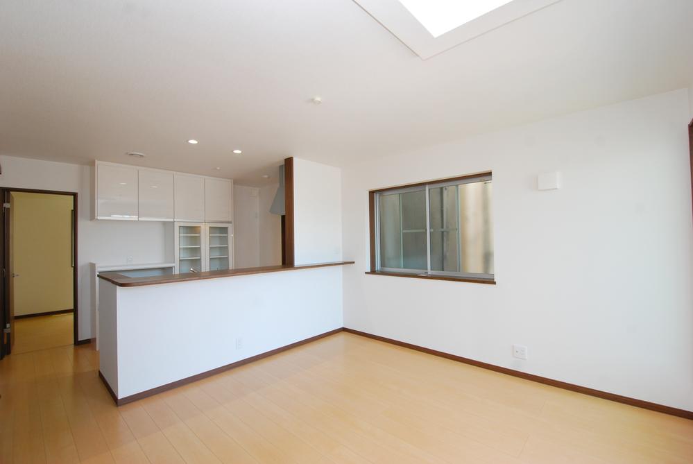 Kitchen. Face-to-face counter kitchen the conversation is lively