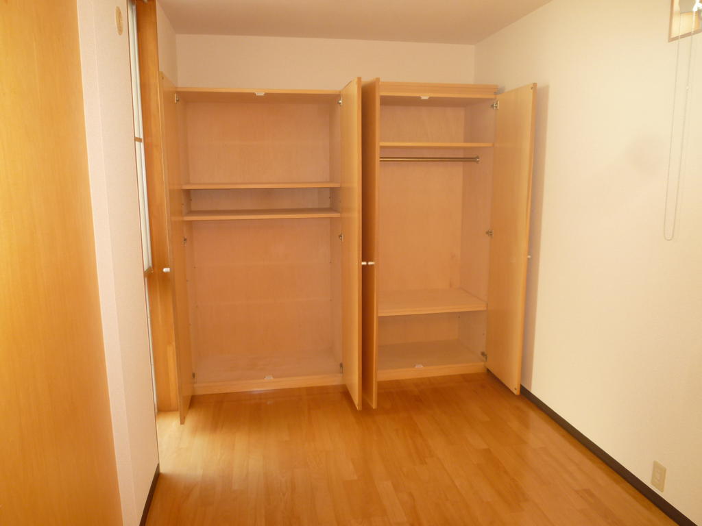 Other room space. Movable large capacity storage