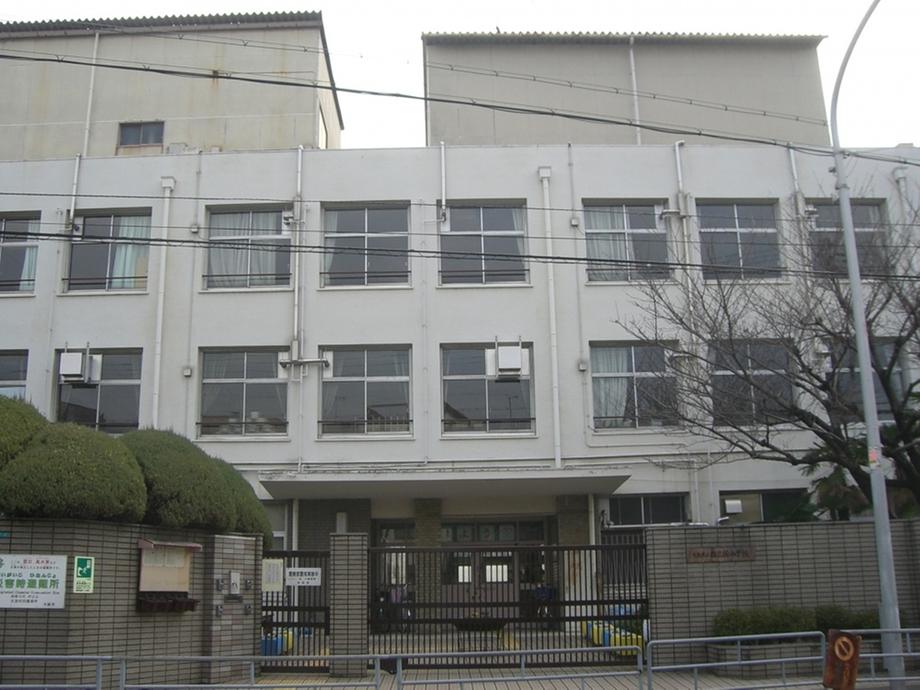 Primary school. Nishimikuni until elementary school 1088m