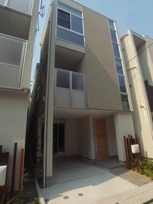 Local appearance photo