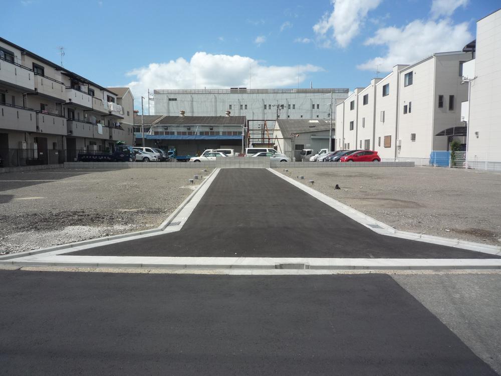 Local photos, including front road. Local (September 2013) Shooting