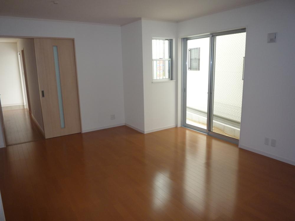 Same specifications photos (living). Same specifications Photos Living