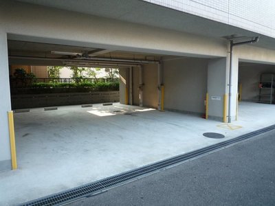 Other common areas. Indoor parking lot.