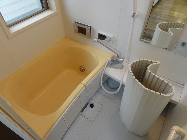 Bath. Bathroom ^^ with Reheating function