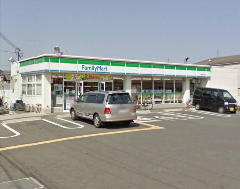 Convenience store. 550m to FamilyMart Sakai Mihara Kodera shop