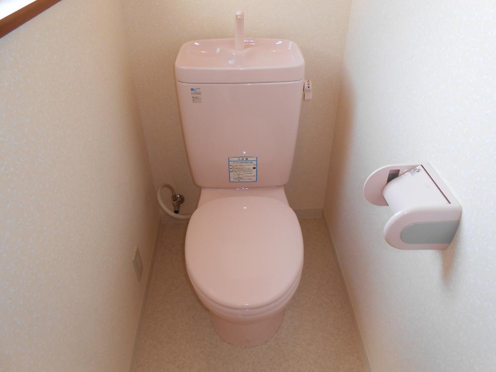Toilet. It is convenient because there is a toilet on the second floor! 
