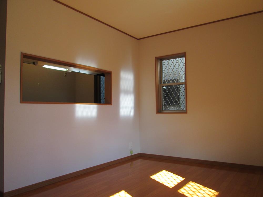 Living. All rooms refurbished ・ It is a popular face-to-face kitchen. 