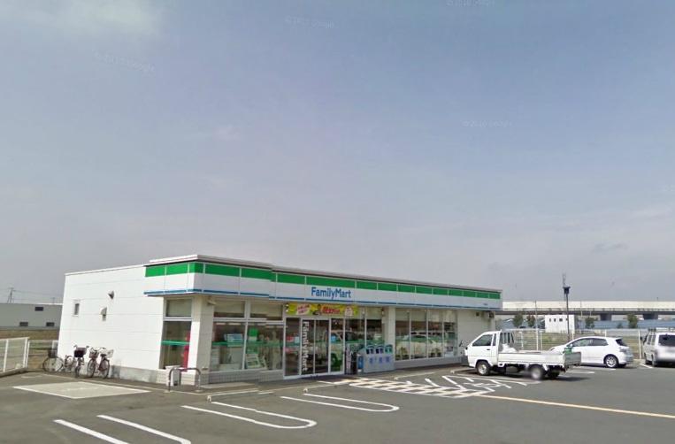 Convenience store. FamilyMart 398m to Takamatsu Sakai shop