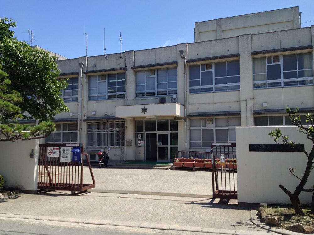 Junior high school. Sakaishiritsu Tomi until the hill junior high school 2026m