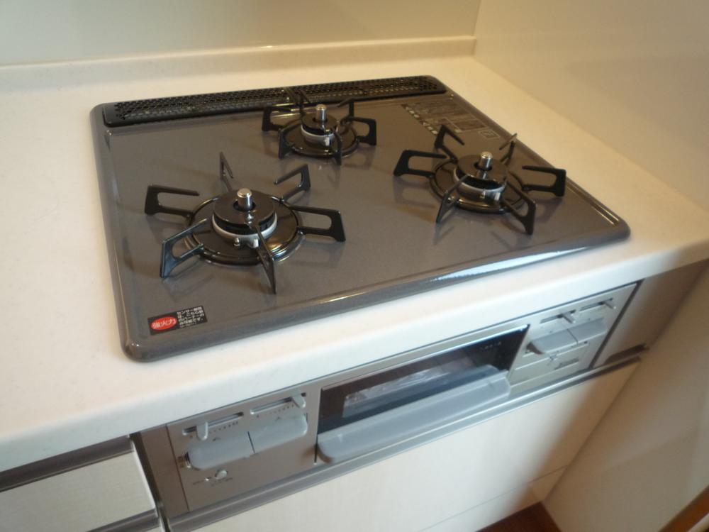 Other introspection. Dishes also comfortable with 3-burner stove