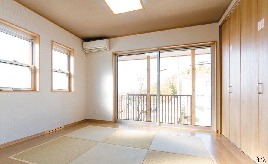 Other building plan example. By adopting Japanese-style room also widely, You can also correspond to steep your visit. 