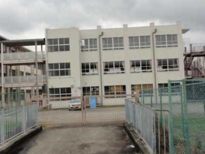 Primary school. Sakaishiritsu Egret to elementary school (elementary school) 934m