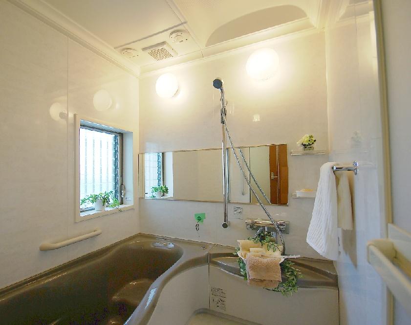 Bathroom. Unit bus of 1 pyeong size of Yamaha (size 1616) A relaxing drink in the sound shower. Music can enjoy in the bath "Sound Shower" Spread a happy time to live in standard equipment.