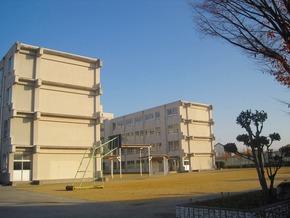 Junior high school. South Hachishita until junior high school 400m