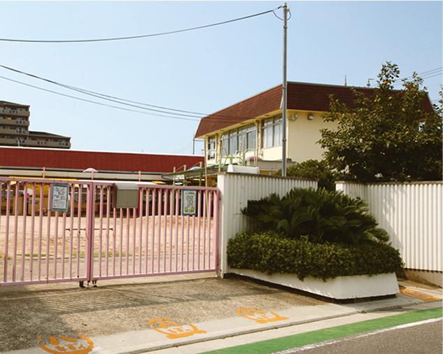 kindergarten ・ Nursery. Municipal Tomio Okahigashi to kindergarten 1040m