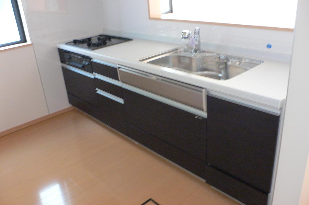 Kitchen. Same specifications Simple design omits a good waste of usability.