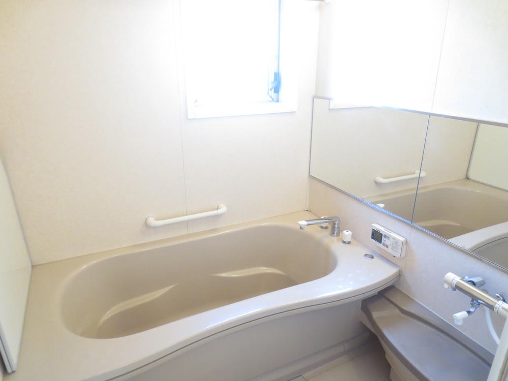 Bathroom. Tub is also wide. 