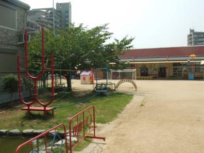 kindergarten ・ Nursery. Sakaishiritsu Tomio Okahigashi to kindergarten 811m