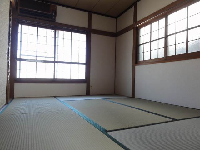 Living and room. Room (Japanese-style)
