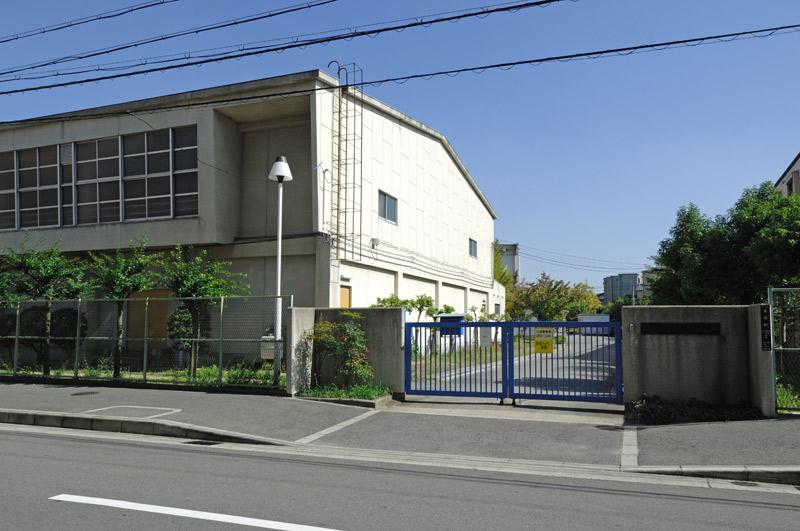 Primary school. Sakaishiritsu KANAOKA until elementary school 551m
