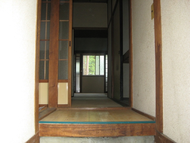 Other room space. Entrance ~ Japanese-style room