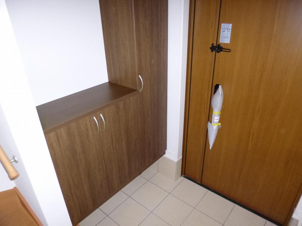 Entrance. Same specifications Photos. It comes with large storage, You can use To spacious