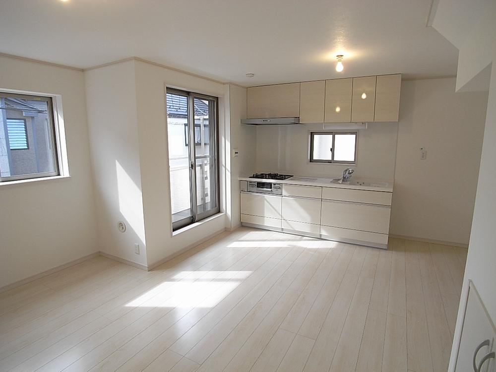 Same specifications photos (living). LDK17.25 Pledge Family reunion can be spread of living