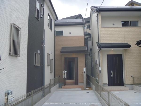 Local appearance photo. Or rich life is how