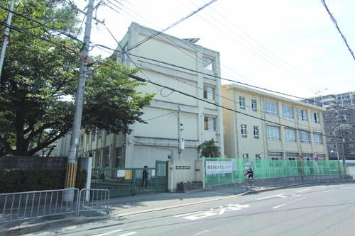 Primary school. Sakai Tatsunishi Mozu 800m up to elementary school