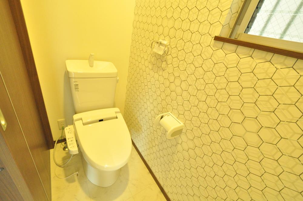 Toilet. 1st floor ・ Second floor toilet accent cross in refreshing atmosphere