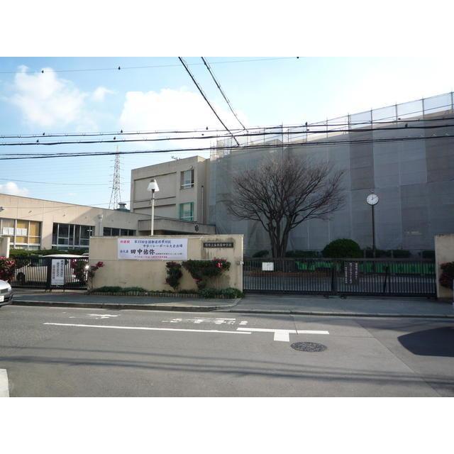 Junior high school. KANAOKA 400m to the south junior high school