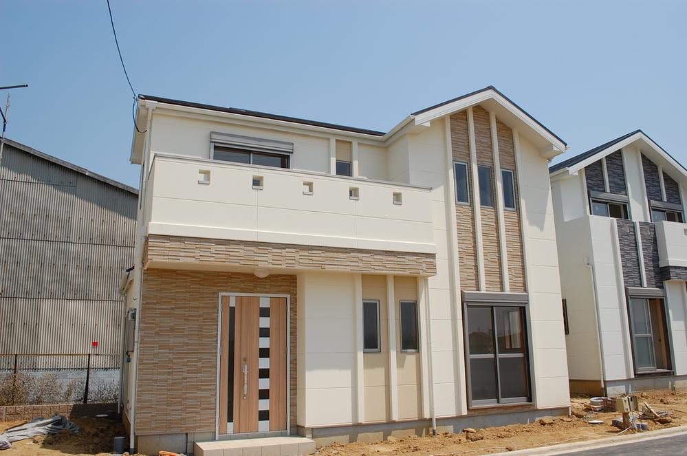 Rendering (appearance). Exterior Photos