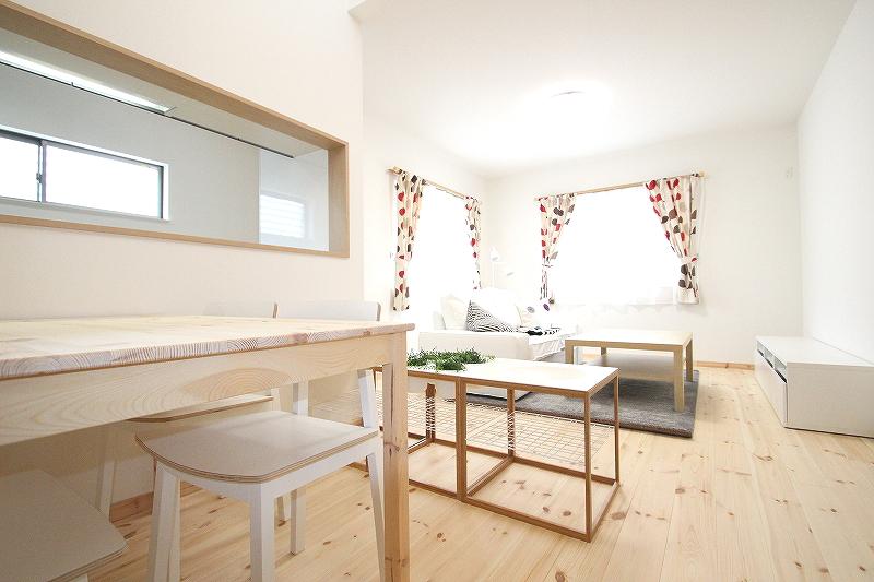 Kitchen. You can experience the model house (living) solid wood flooring.