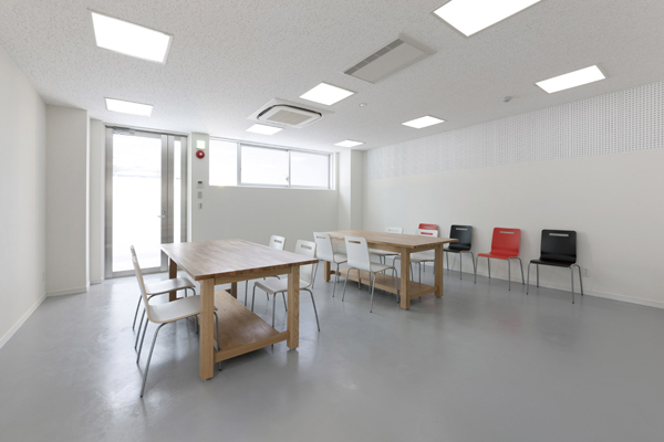 Shared facilities.  [Craft Room] You can also enjoy here, such as children's work and do-it-yourself (surcharge)